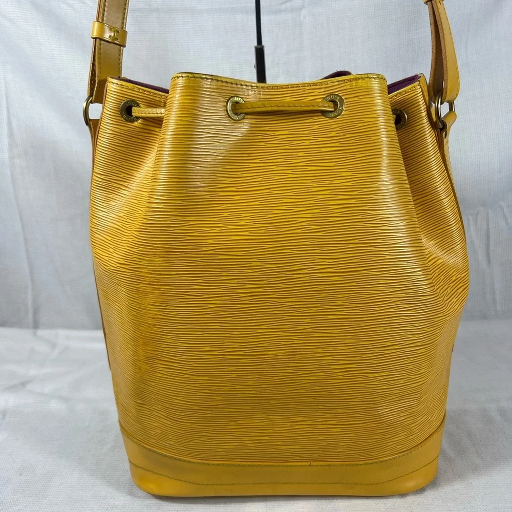 3148: Louis Vuitton Epi Noé GM Kenyan Fawn Yellow Bucket Bag